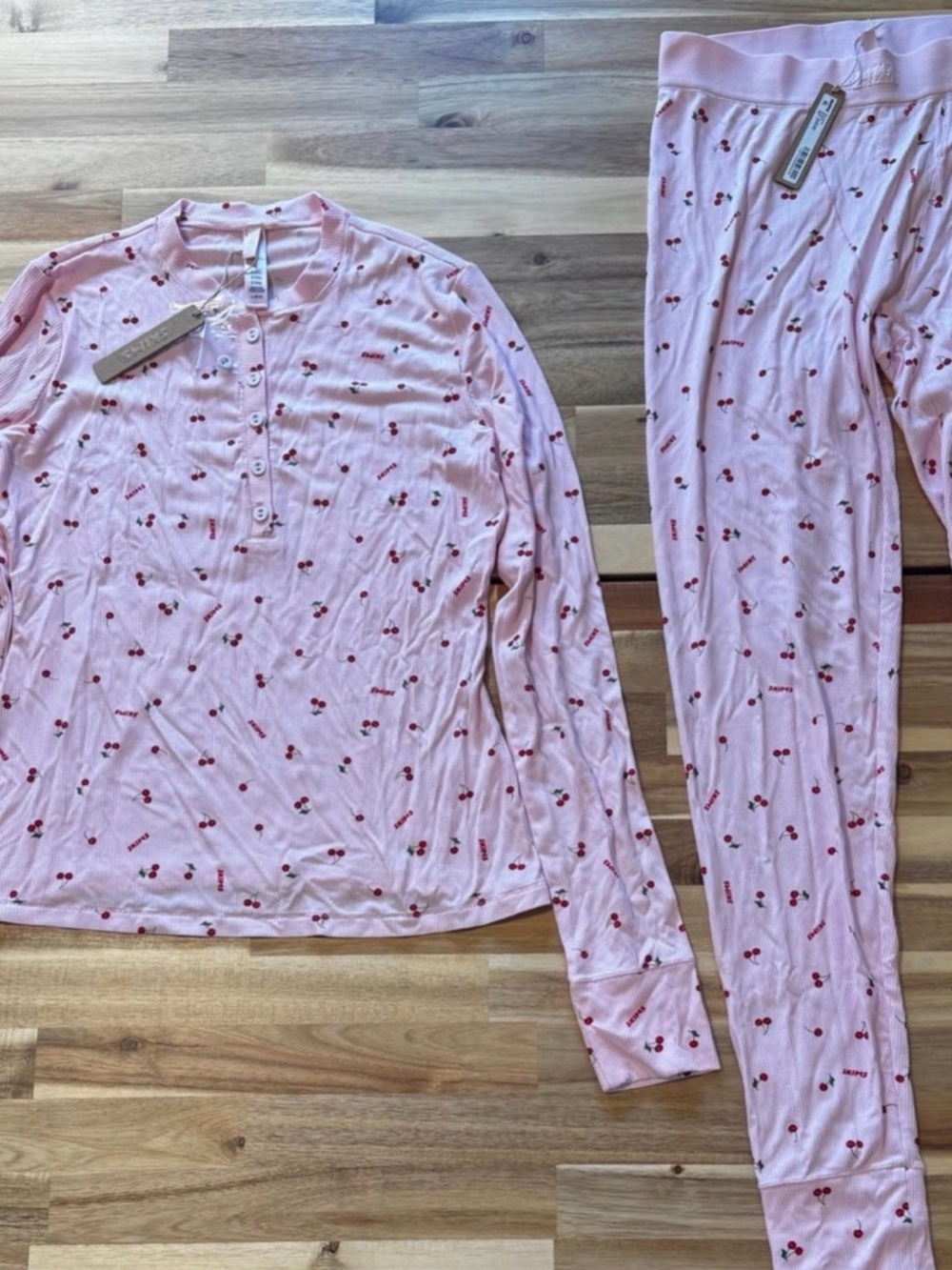 SKIMS PAJAMA SET | RARE CHERRY PRINT (NWT)